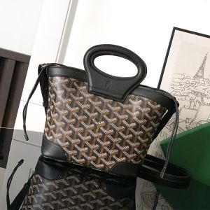 Goyard Beluga Mini Bag In Goyardine Canvas Black