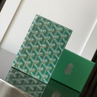 Goyard Grenelle Passport Cover In Goyardine Canvas Green
